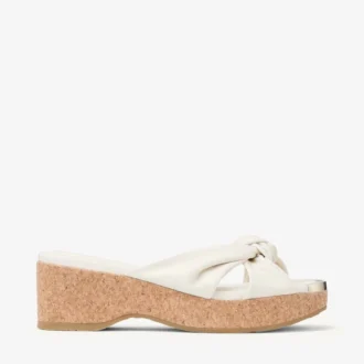 Avenue Wedge 50 Latte – klapki na koturnie z nappa