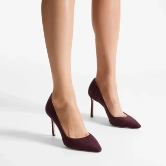Czółenka Romy 85 z zamszu w kolorze głębokiego merlot Czółenka Romy 85 z zamszu w kolorze głębokiego merlot