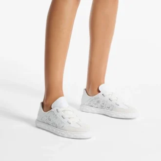 Diamond Light Flex F Białe trampki z mieszanki skóry i perforowanej skóry z sznurowaniem Diamond Light Flex F Białe trampki z mieszanki skóry i perforowanej skóry z sznurowaniem