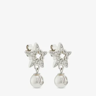 Kolczyki Crystal Star Kolczyki w kształcie gwiazdy z metalu w srebrnym wykończeniu z białymi perłami z żywicy i kryształkami
