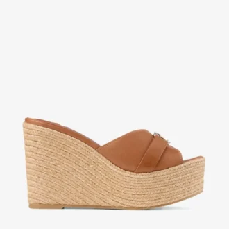 leda wedge 100 klapki na koturnie z jasnobrzowej skry nappa 1 330x330 - Leda Wedge 100 &ndash; klapki na koturnie z jasnobrązowej sk&oacute;ry nappa