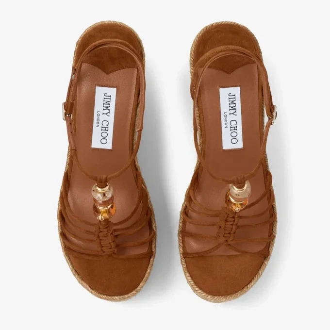 Lemi Wedge 100 Tan Mix – zamszowe sandały na koturnie z koralikami Lemi Wedge 100 Tan Mix – zamszowe sandały na koturnie z koralikami