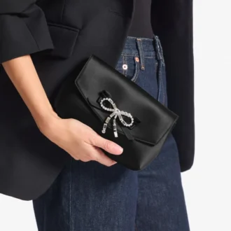 Mini torba z miękką kokardką Czarna satynowa mini torba z kryształową kokardką Mini torba z miękką kokardką Czarna satynowa mini torba z kryształową kokardką