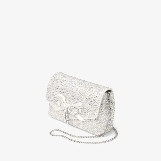 Mini torba z miękką kokardką Mini torba z satyny w kolorze kości słoniowej z kryształową kokardką Mini torba z miękką kokardką Mini torba z satyny w kolorze kości słoniowej z kryształową kokardką